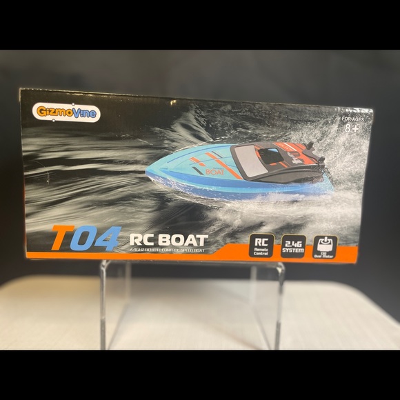 Remote Control Speedboat - Picture 9 of 14